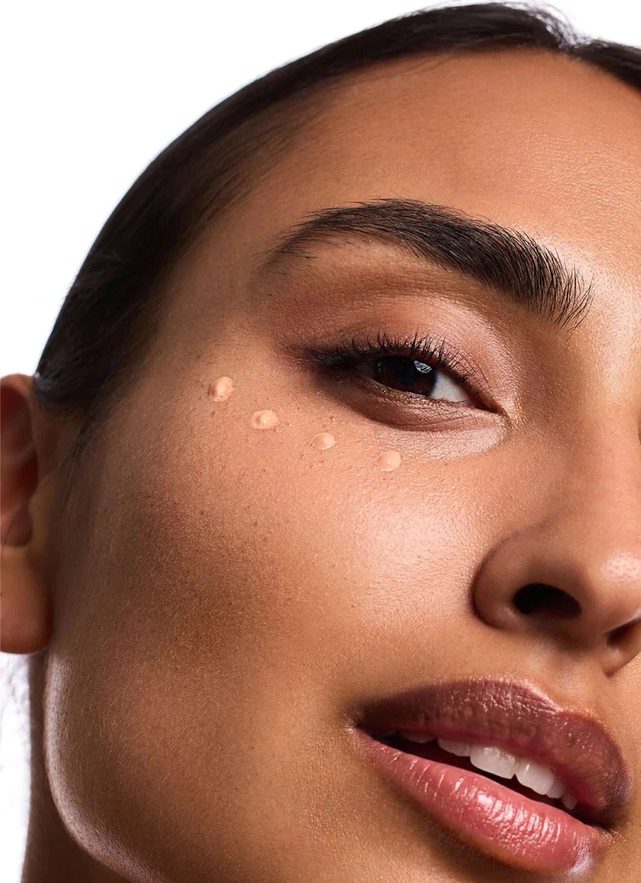 Luminous Eye Corrector SPF 41 - Your Multitasking Eye Cream